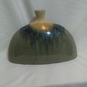 Large gradient Japanese style vase